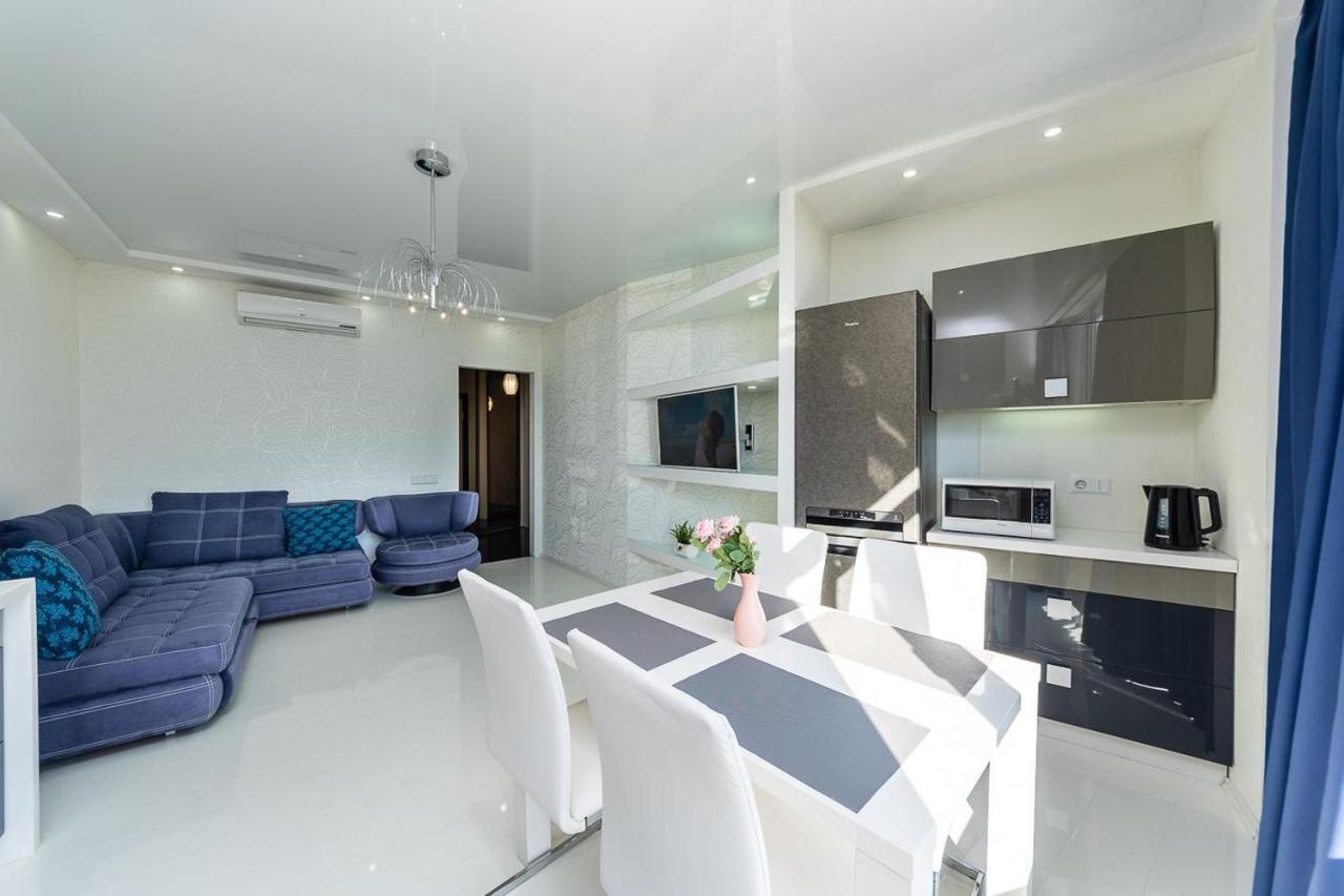 Fashionable Panoramic Apartments Dnieper. Obolon Kyiv Exterior photo