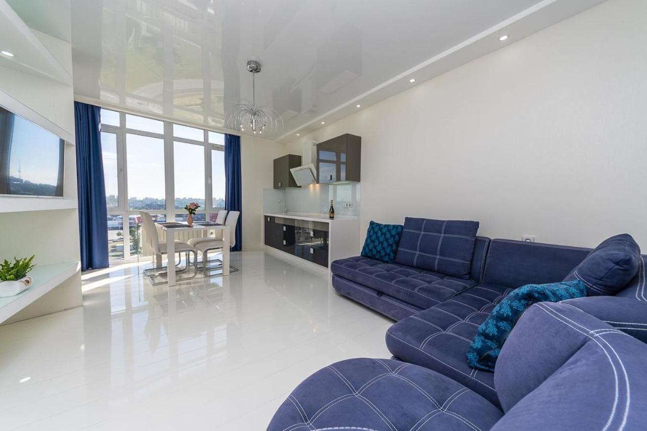 Fashionable Panoramic Apartments Dnieper. Obolon Kyiv Exterior photo
