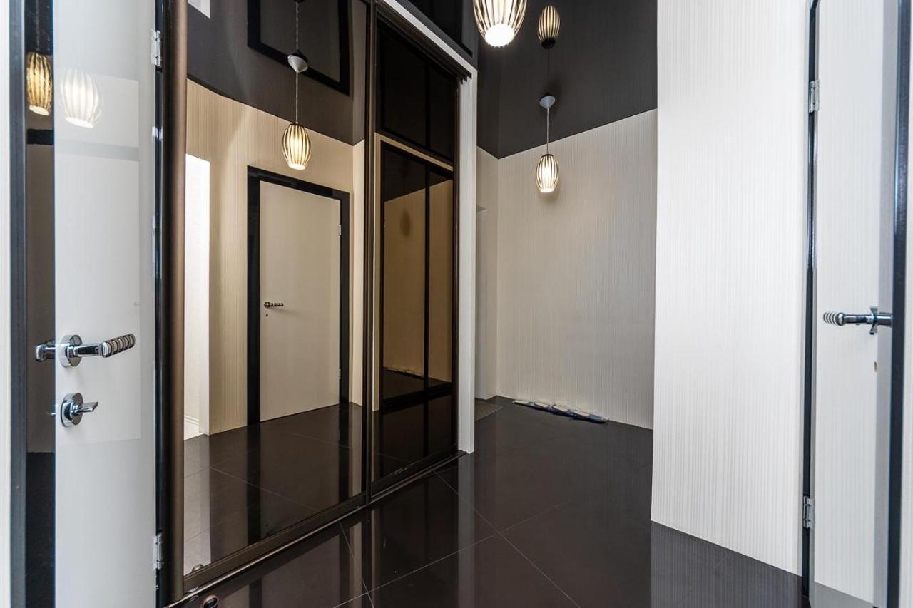 Fashionable Panoramic Apartments Dnieper. Obolon Kyiv Exterior photo